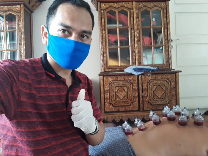 Bekam Palembang (Panggilan/ Home Care) Picture 8