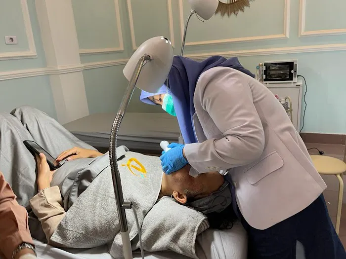 Klinik Kecantikan dan Klinik Gigi , Rumah Sunat & Apotek Alfa Medica Picture 6