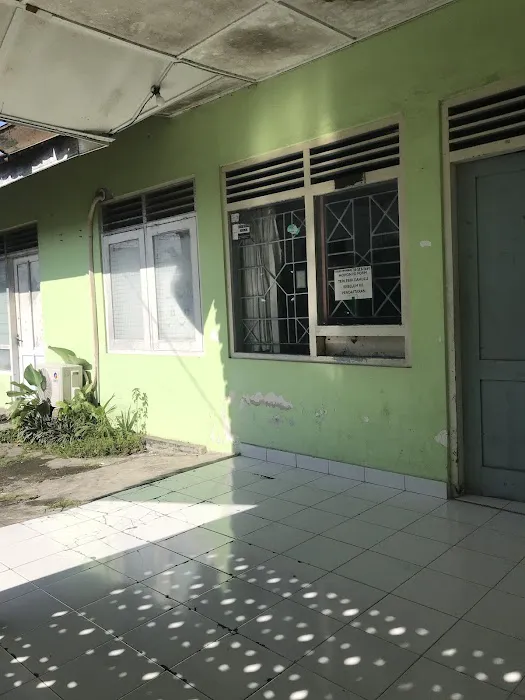 Puskesmas Pembantu Depok II Picture 5