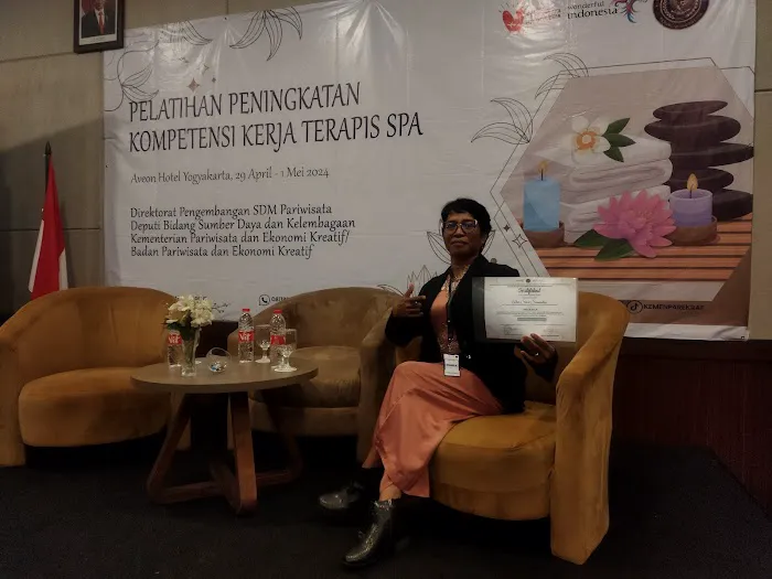 Pijat Panggilan Bekti HomeCare • Bunda Siwi Picture 2