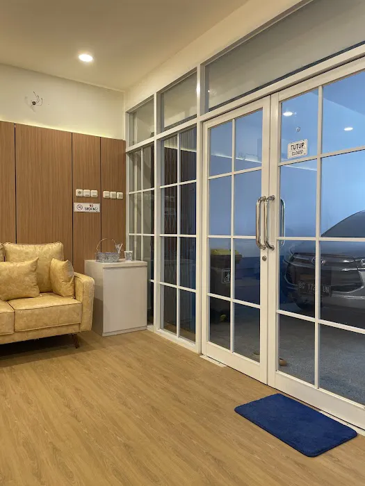 OMNI Lite Dental Clinic Plaju Picture 7