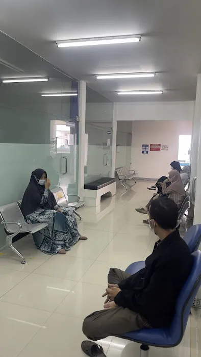 Praktek Dokter gigi (Drg.Sri Hartati.Sp.Ort) Picture 3