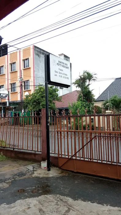Praktek drg. Petty Novianti Picture 4
