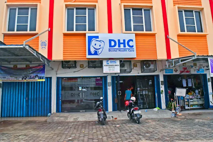 DHC Sekip - Dental Health Care Picture 10