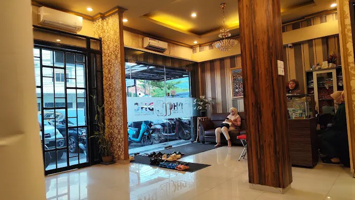 drg. Dedi Christianto Klinik Gigi DHC Picture 5