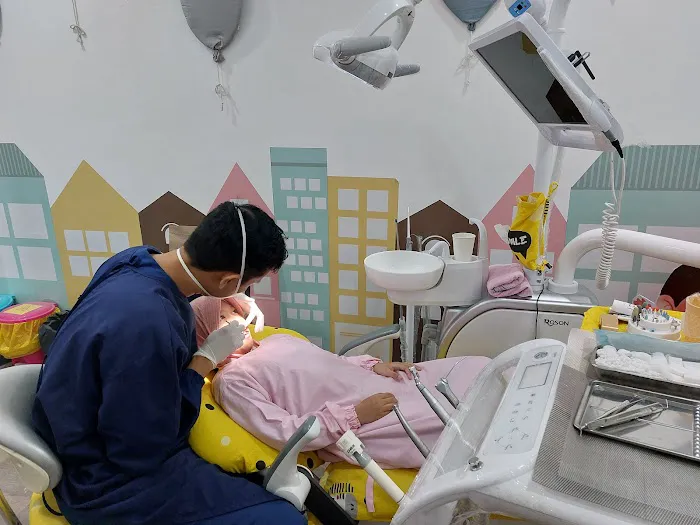 Klinik Gigi DentMate Picture 4