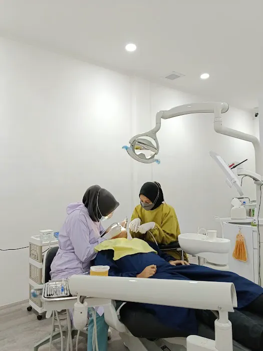 Klinik Gigi DentMate Picture 7