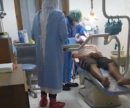Praktek Dokter Gigi drg. Dessy Dwi Tantono, SpKGA