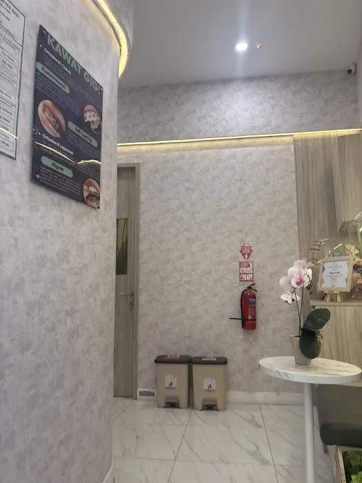Happy Dental Clinic Palembang Icon Picture 6