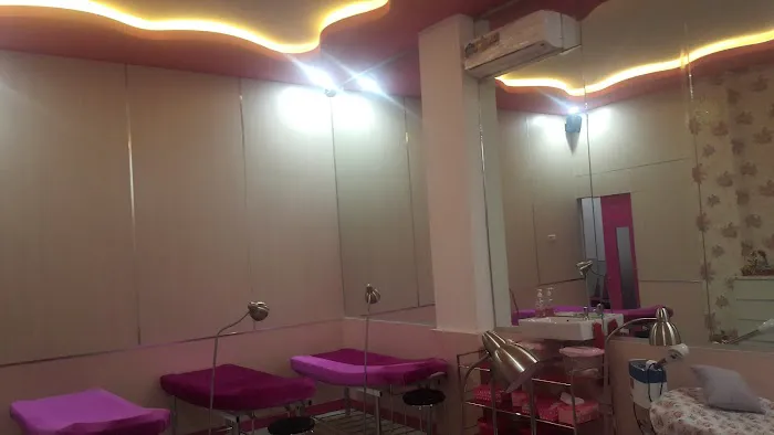 AYA Beauty Clinic Picture 5