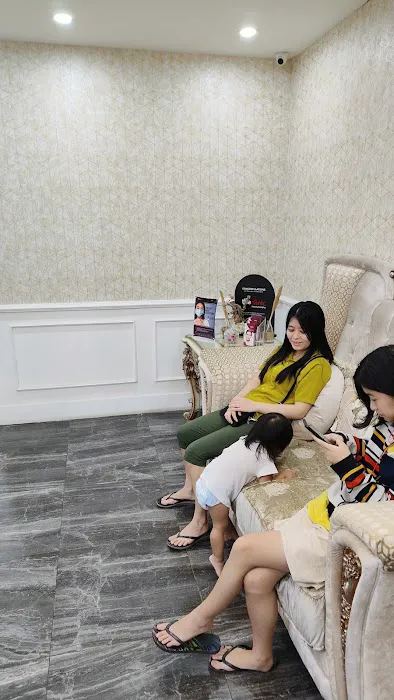 The Clinic Beautylosophy - Palembang Picture 9