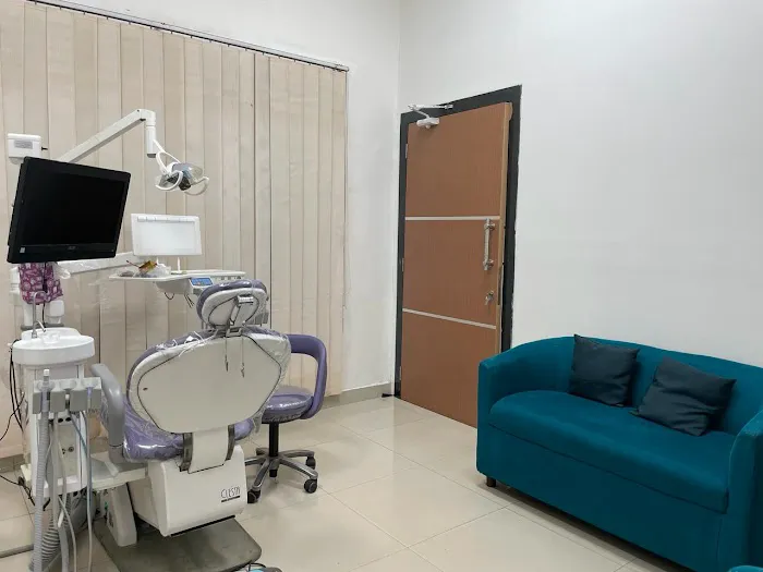 Clover Dental Care Picture 3