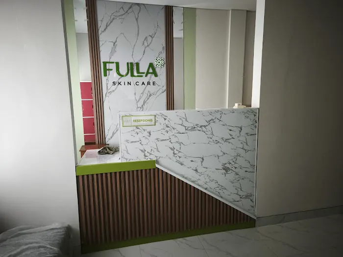 Fulla Skincare Clinic & Praktik Dokter Spesialis Kulit dr Istiana F., Sp.KK (sp.DVE) Picture 4