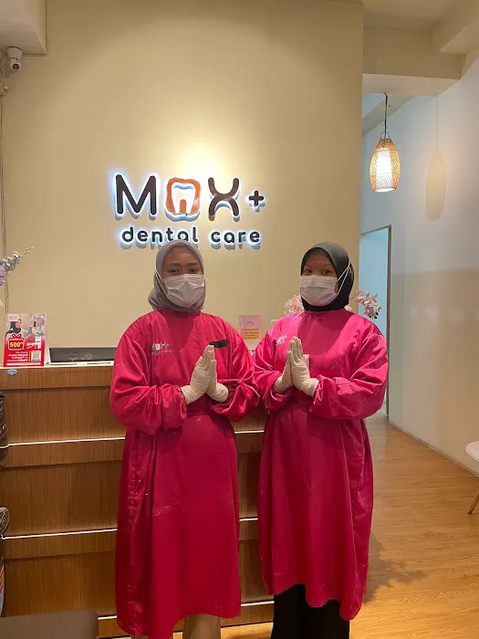 Klinik Gigi Max+ Dental Care Babarsari Picture 8